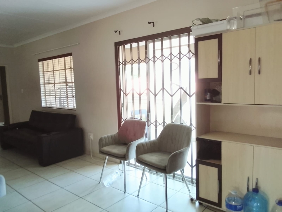 To Let 3 Bedroom Property for Rent in Waterkloof A H North West